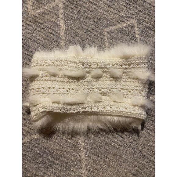 Aero Hat/ear/Scarfs One Size  Warm Off White - Picture 1 of 2